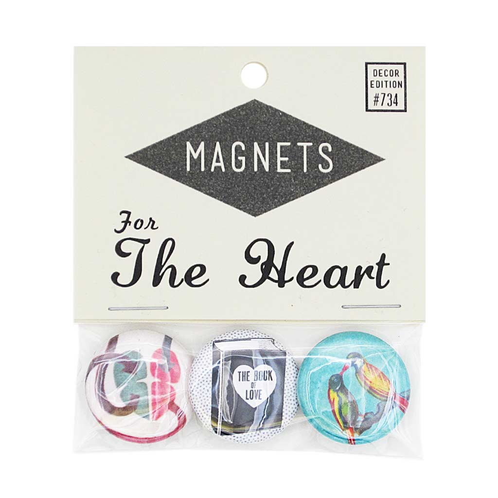 Show your love with this pack of three 1" magnets. Images on magnets include: A book of love, a sciency image of a heart with arrows, two brightly coloured birds. Pack measures 3" x 3½".